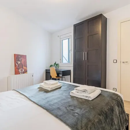 Apartamento Sagrada Familia Avenida Gaudi Views&cozy Lounge *